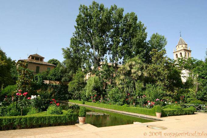Nei giardini, Alhambra Nasrid Granada - Spagna, Andalusia
