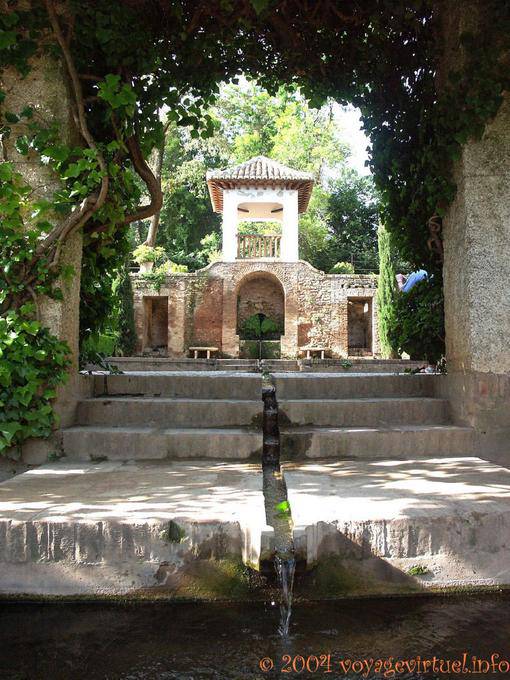 Canal del sultano, Alhambra Nasridi Granada - Spagna