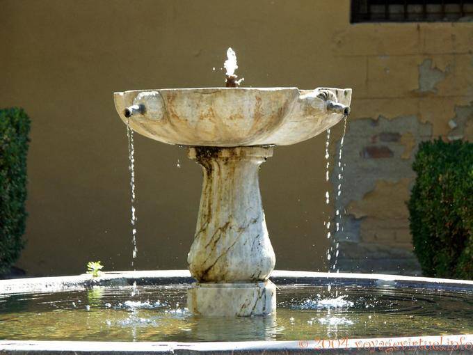 Gocce d'acqua su marmo, Cordoba - Spagna, Andalusia