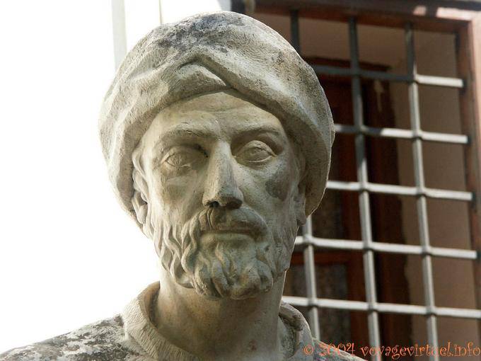 Busto di Maimonide Plaza Tiberiade, Cordoba - Spagna, Andalusia