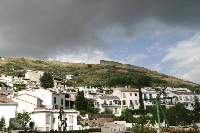 Le pareti sotto le nuvole, Granada - Spagna