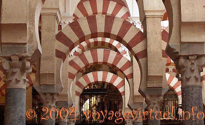 Credenza moresco archi a ferro di cavallo, Mezquita Cordoba - Spagna, Andalusia