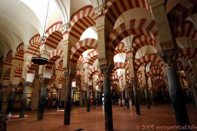 Un'altra vista dei colonnati del Oratorio, Cordoba Mezquita - Spagna, Andalusia