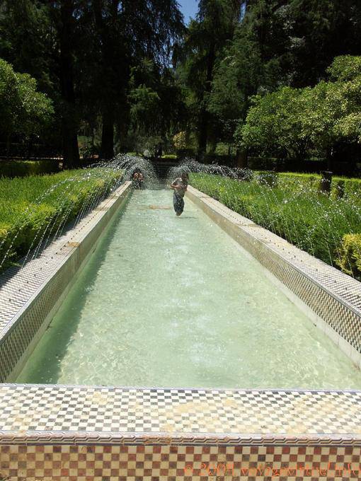 Nuoto nel Parco Maria Luisa, Siviglia - Spagna