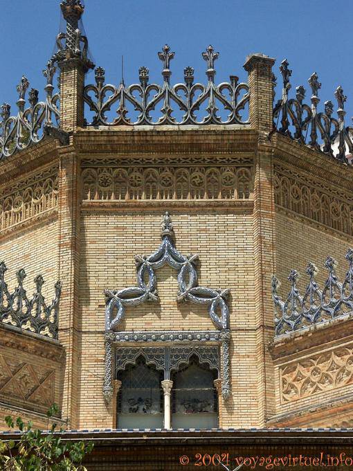 Decorazione Pabellón reale, costruita dall'architetto Aníbal González per la Exposición Iberoamericana, Siviglia - Spagna