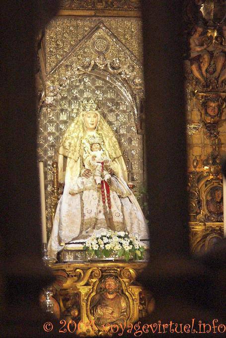 Statua della Virgen de Los Reyes (Virgin del re bambino), Tesoro della cattedrale, Siviglia - Spagna