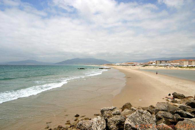 La lunga spiaggia atlantica vicino a Tarifa - Spagna