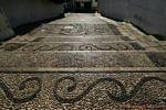 Pebble scale mosaico Calle Cuesta del Bailío, Cordoba, Spagna.