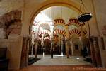 Prospettiva interna resta della sinistra Basilica di Saint Vincent, Cordoba Mezquita, Spagna.