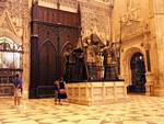 Tomba di Cristoforo Colombo, la cattedrale di Siviglia, Spagna.