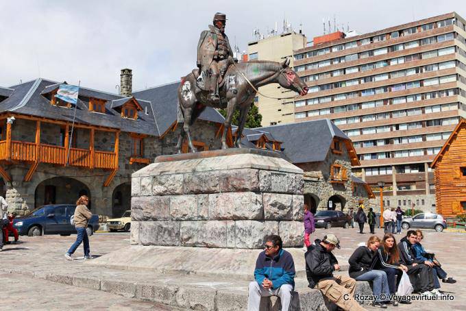 Statua di General Roca, Plaza del Centro Civico, Bariloche - Argentina