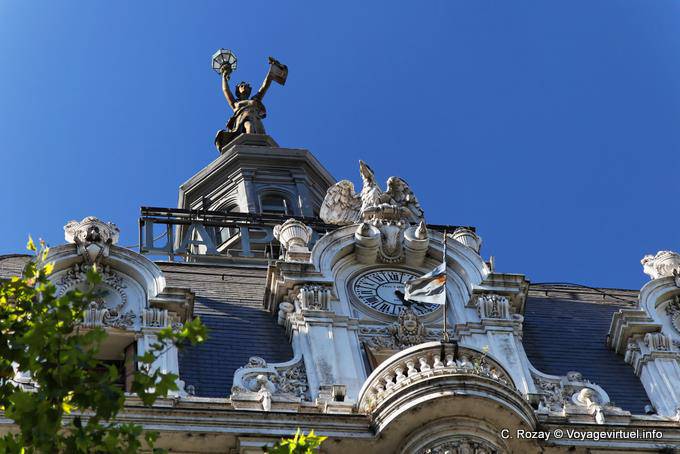 Avenida de Mayo, il Palacio Municipal, Buenos Aires - Argentina
