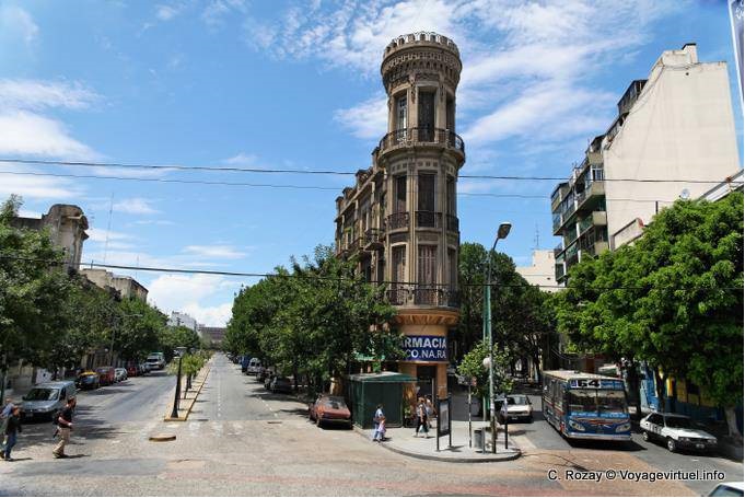 Avenida Perez Galdos, Buenos Aires - Argentina