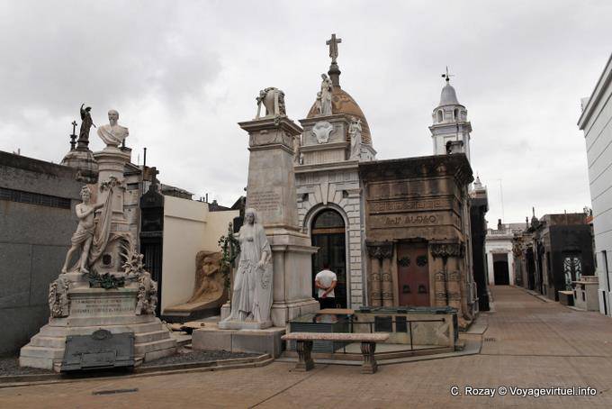 Tomba Luis Carlos Federico de Brandsen e Miguel Estanislao Soler, Cementerio de la Recoleta, Buenos Aires - Argentina