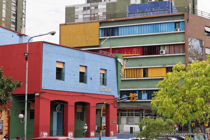 Lactarium colorato La Boca Av Don Pedro de Mendoza, Buenos Aires - Argentina