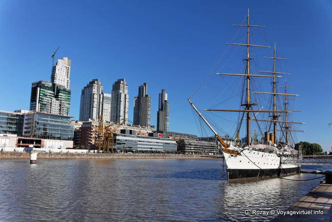 Nave scuola Fragata Sarmiento, Puerto Madero, Buenos Aires - Argentina