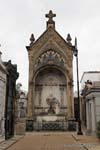 Bóveda della familia Ortiz Basualdo, Cementerio de la Recoleta, Buenos Aires, Argentina.