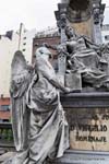 Scultura di Miguel Sansebastiano cade Dr. Virgilio Tedin, Cementerio de la Recoleta, Buenos Aires, Argentina.
