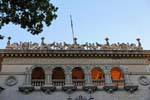 superiore della facciata, Banco Nacional Hypothecario, Mendoza, Argentina.