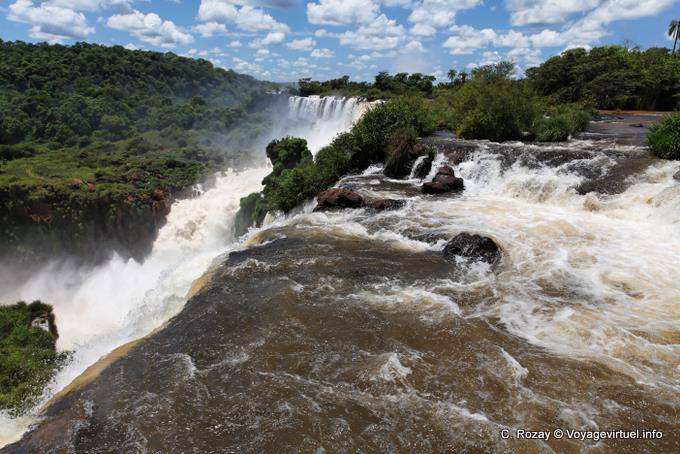 Salto superiore Bernabé Mendez, Puerto Iguazu Cataratas - Argentina