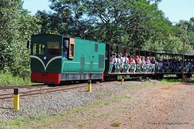 Treno turistico nel parco, Puerto Iguazu Cataratas - Argentina