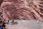All'interno l'anfiteatro roccioso (Anfiteatro) Quebrada de las Conchas, Argentina.