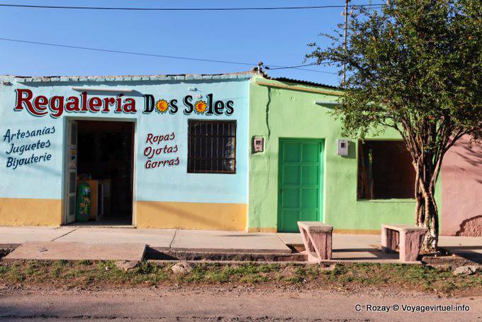 Regaleria indietro Soles, San Agustin de Valle Fertile - Argentina