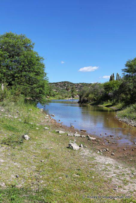 Un'altra vista sul lago, San Agustin de Valle Fertile - Argentina