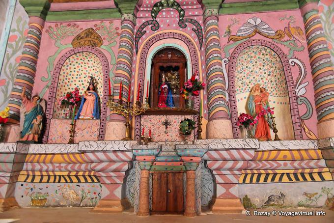 Decorazione dell'altare, Iglesia Senora del Rosario, Hualfin - Argentina