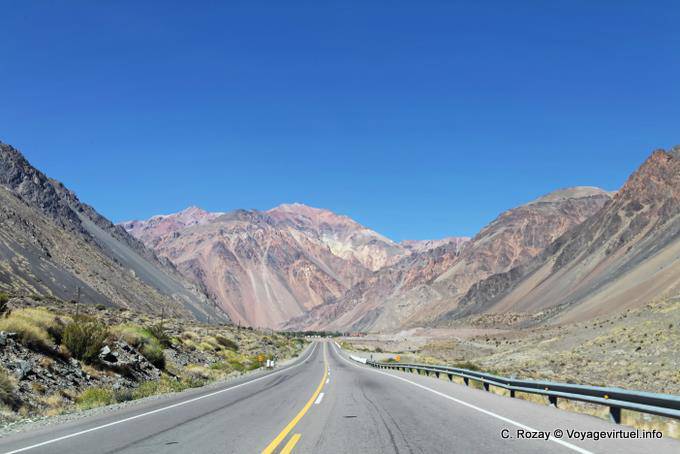 Verso il vulcano Tupungato, Ruta 7, Punta de Vacas - Argentina