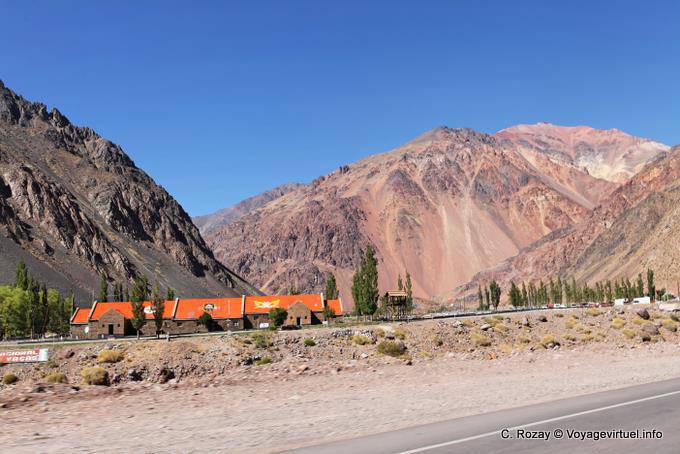Caserma montagna Ruta 7, Punta de Vacas - Argentina