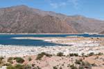 Panorama lato diga Ruta 7 Lago Potrerillos, Argentina.
