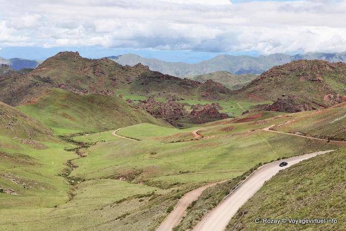 Mostra sulla ruta 33 e la Cuesta del Obispo, Valle Encantada - Argentina