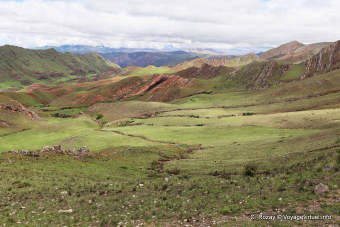 Paesaggio tra Cuesta del Obispo e Piedra del Molino, Valle Encantada - Argentina