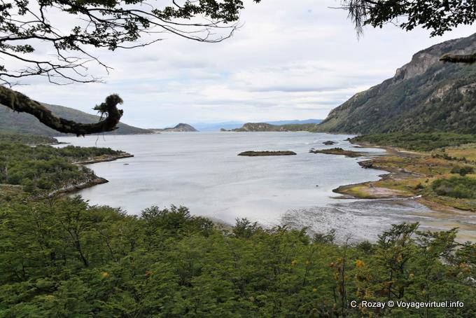 Vista dall'alto della Baia Lapataia, Parque Nacional Tierra del Fuego, Ushuaia - Argentina