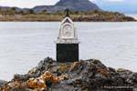 Terminale religiosa con Virgin, Bahia Lapataia, Parque Nacional Tierra del Fuego, Ushuaia, Argentina.