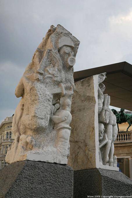 Monumento de Alfred Hrdlicka, Albertina Platz, Memorial Antifascista - Vienna - Austria