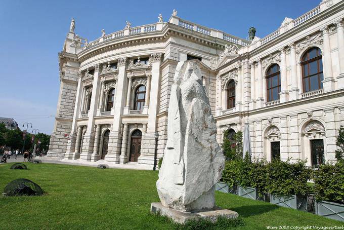 Burgtheater, scultura - Vienna - Austria