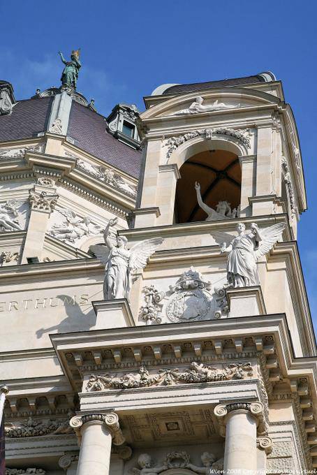 Museo Kunsthistorisches, arredamento anteriore destro - Vienna - Austria