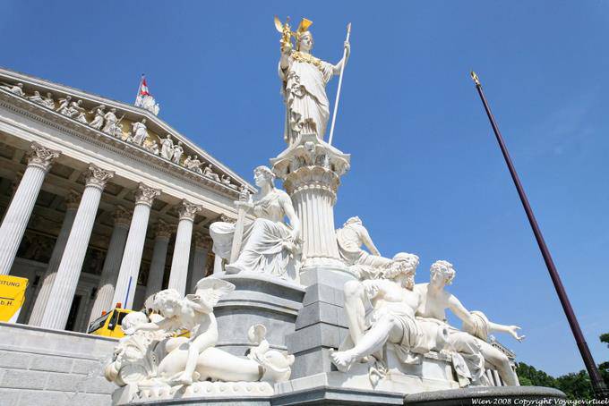 Parlament Pallas Athenebrunnen, ruscello Knudmann - Vienna - Austria