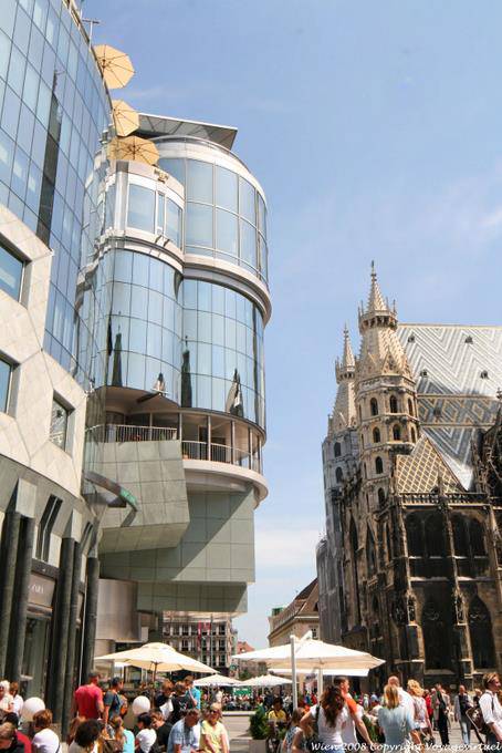 Stadt Graben Haas Haus contrasto - Vienna - Austria