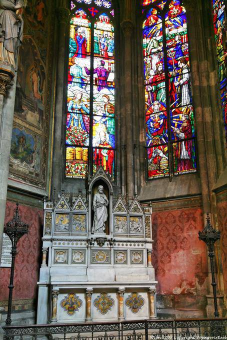 Votive Cappella accanto al transetto - Vienna - Austria