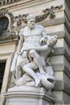 Michaeler Platz, a sinistra Statua di Michaelertor, Vienna - Austria.