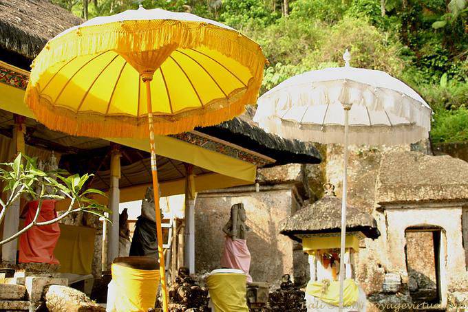 Gunung Kawi, ombrello religioso - Bali