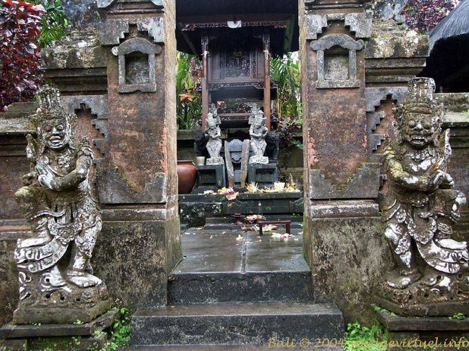 Santuario Centrale Luhu Batukau Temple - Bali