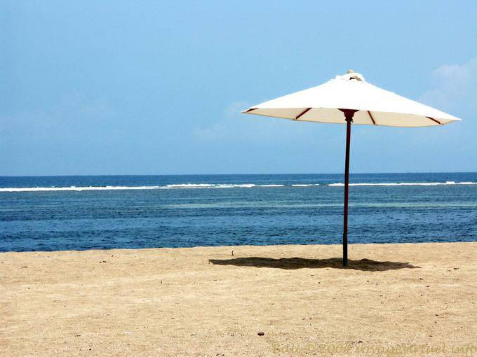 Solo sulla spiaggia, Nusa Dua - Bali