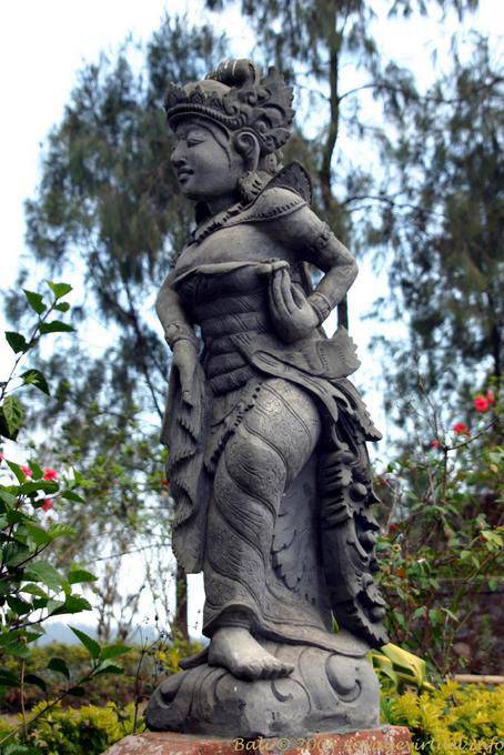 Statue de déesse, Puncak Penulisan Tempio Bali  