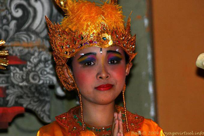 Petizione negli occhi, danza balinese, Nusa Dua - Bali