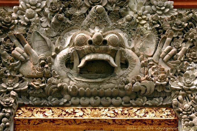 Faccia di pietra, Ubud - Bali