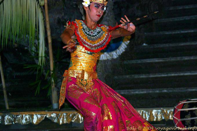 Backswing, Barong danza - Bali